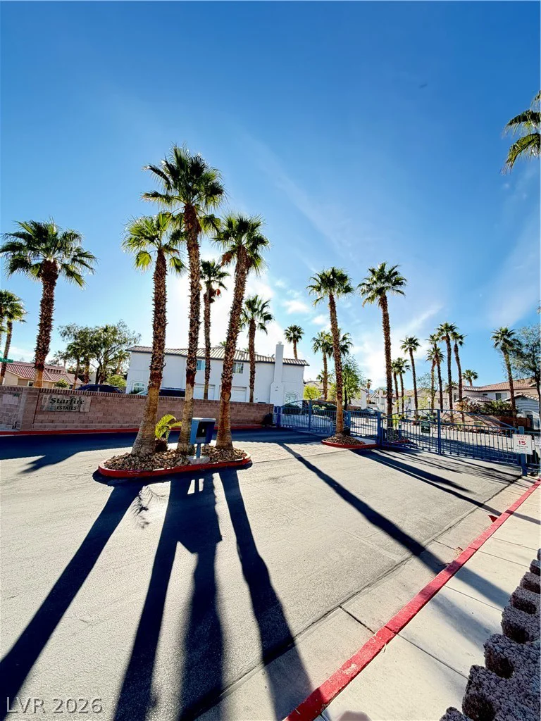 924 Angel Star, Las Vegas, NV 89145