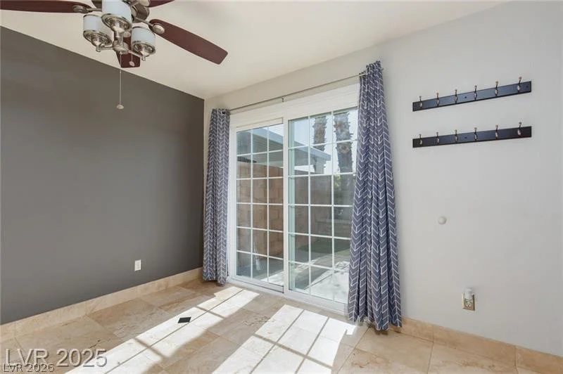 924 Angel Star, Las Vegas, NV 89145