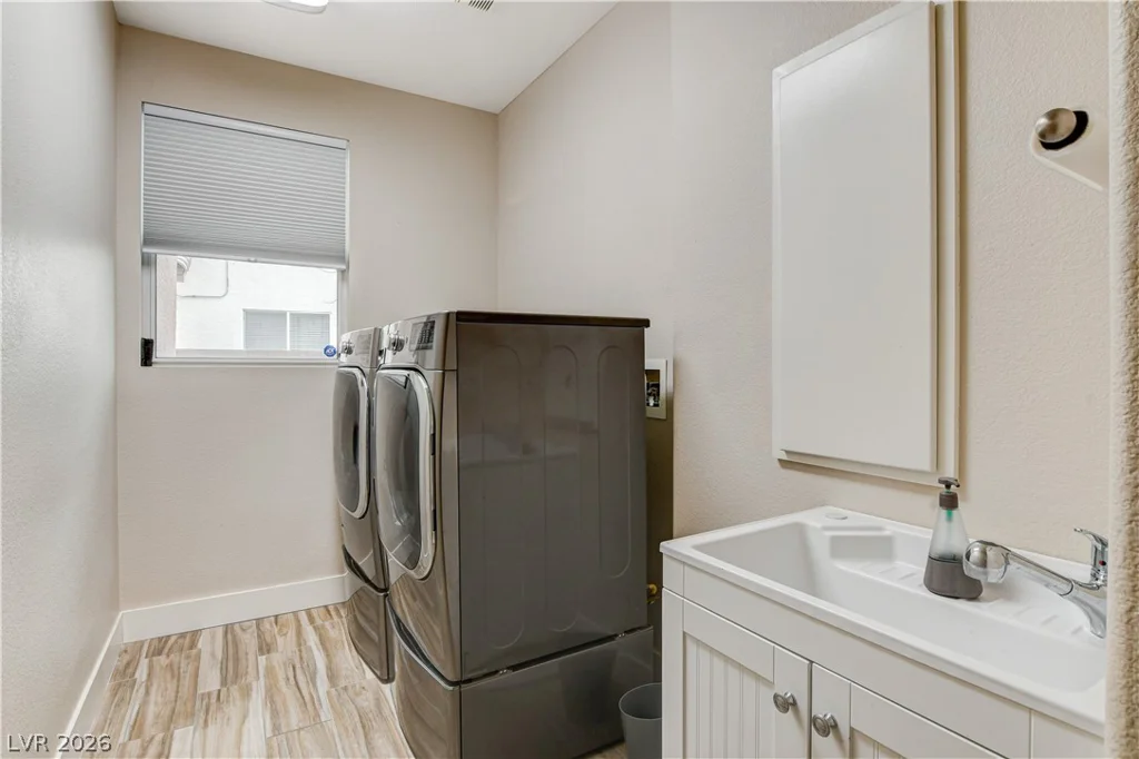 3400 Lacebark Pine, Las Vegas, NV 89129