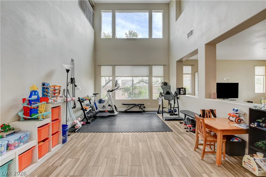 3400 Lacebark Pine, Las Vegas, NV 89129