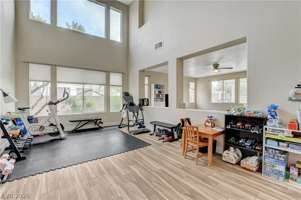 3400 Lacebark Pine, Las Vegas, NV 89129