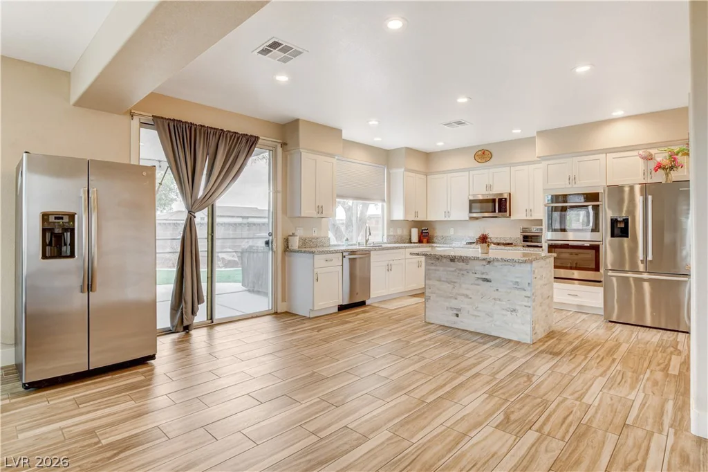 3400 Lacebark Pine, Las Vegas, NV 89129