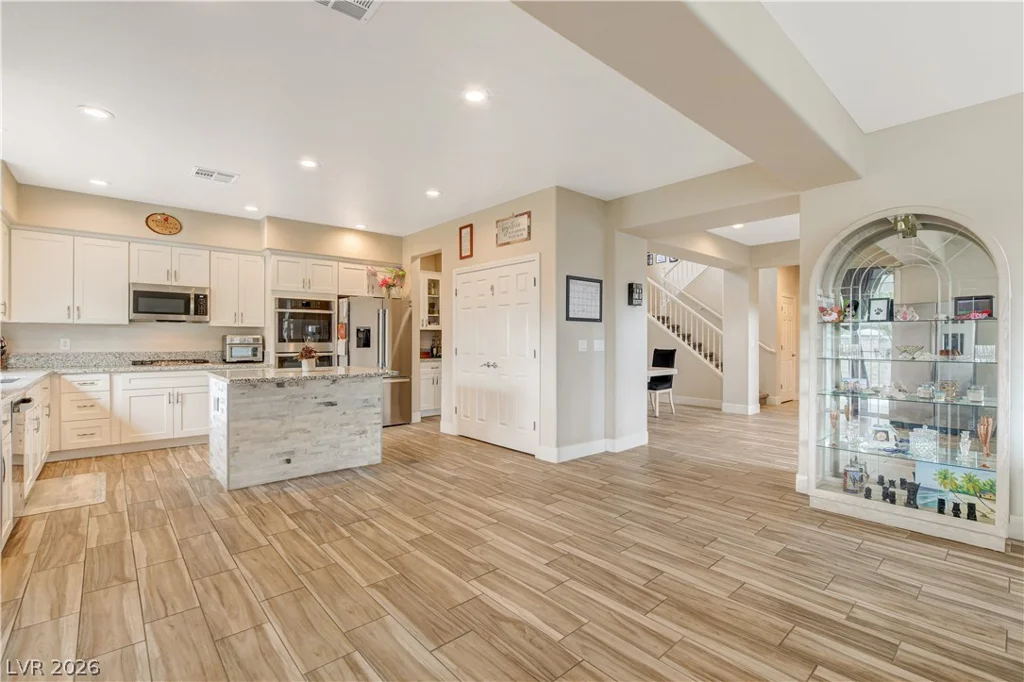 3400 Lacebark Pine, Las Vegas, NV 89129