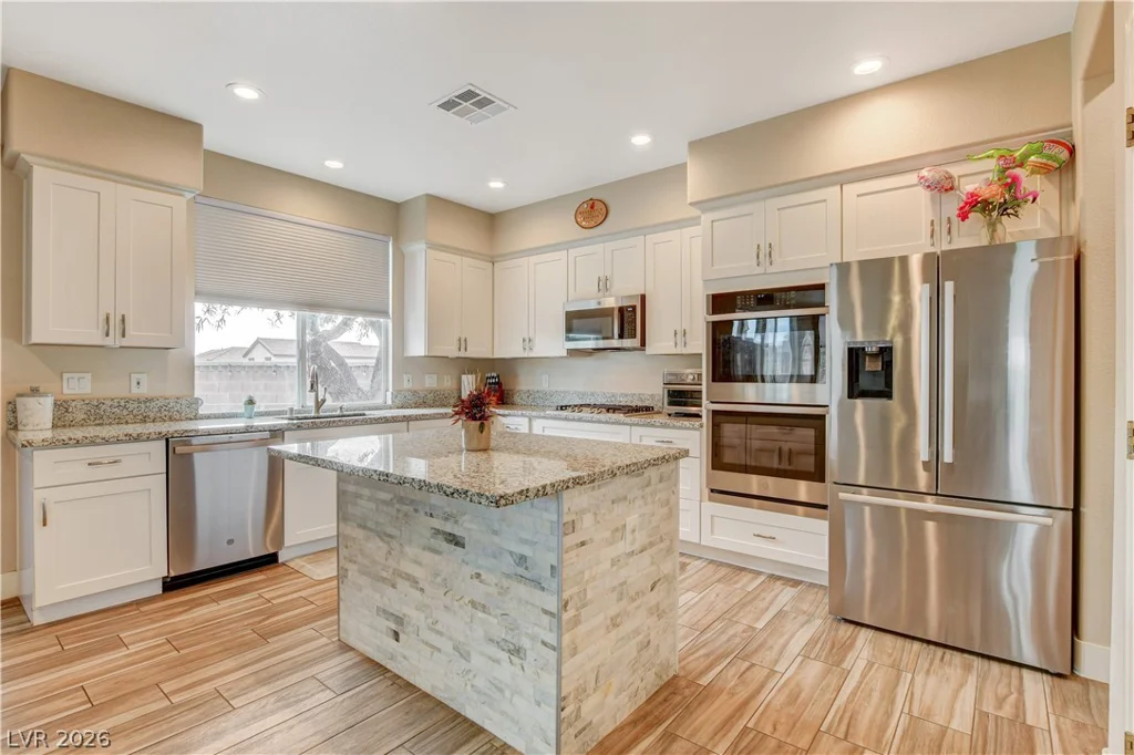 3400 Lacebark Pine, Las Vegas, NV 89129