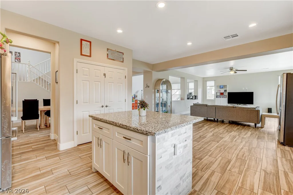 3400 Lacebark Pine, Las Vegas, NV 89129