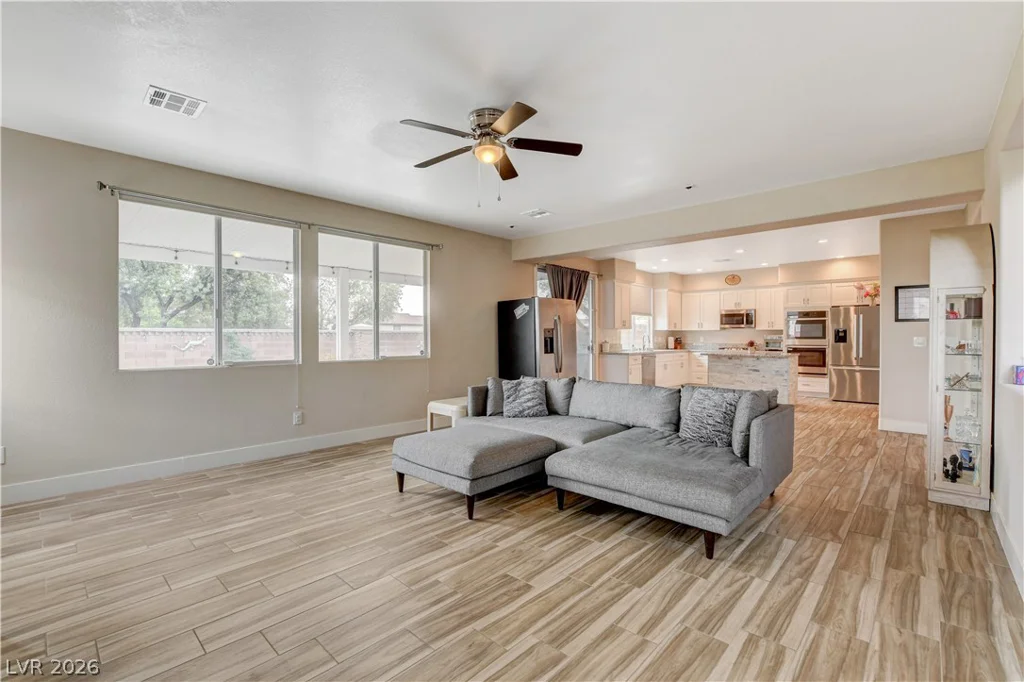 3400 Lacebark Pine, Las Vegas, NV 89129