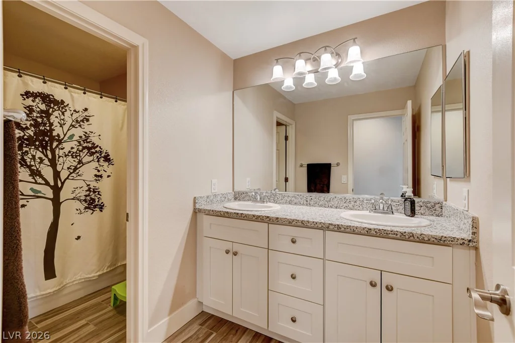 3400 Lacebark Pine, Las Vegas, NV 89129