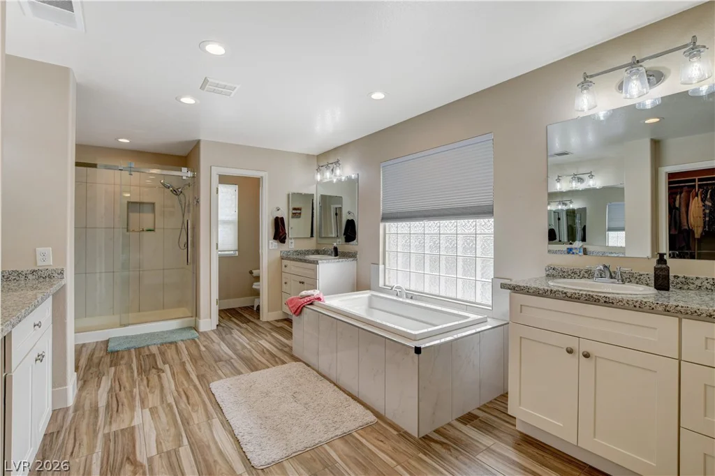 3400 Lacebark Pine, Las Vegas, NV 89129