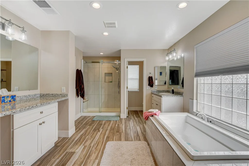 3400 Lacebark Pine, Las Vegas, NV 89129