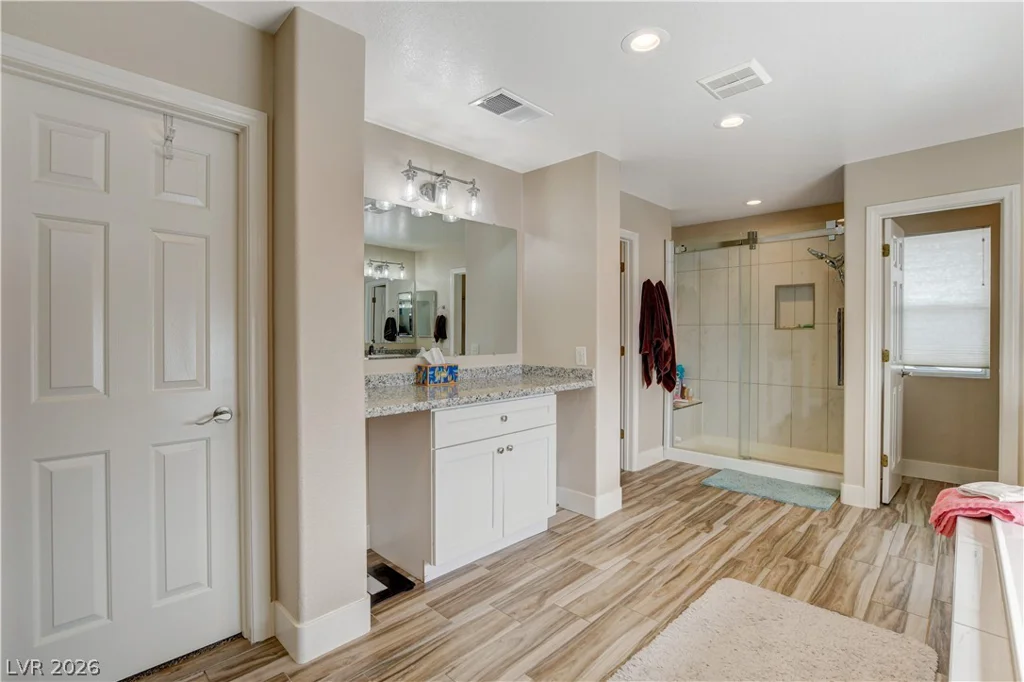 3400 Lacebark Pine, Las Vegas, NV 89129