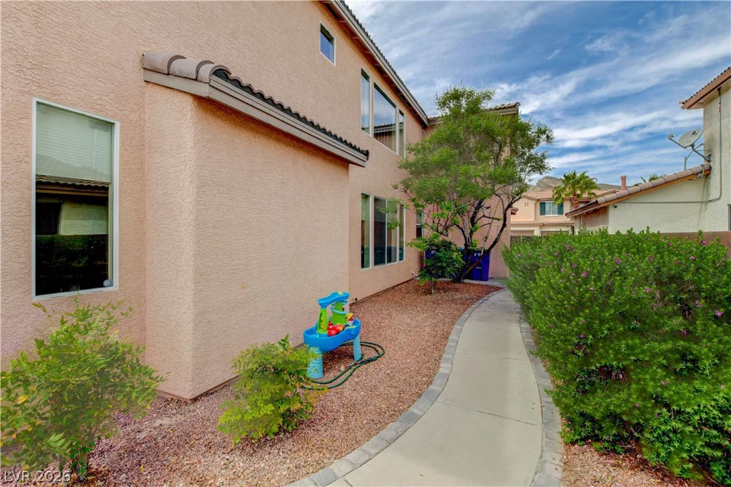 3400 Lacebark Pine, Las Vegas, NV 89129