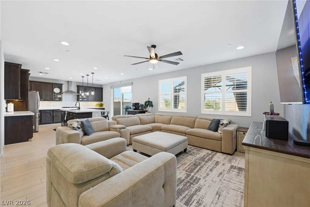 8596 Scalpay, Las Vegas, NV 89166