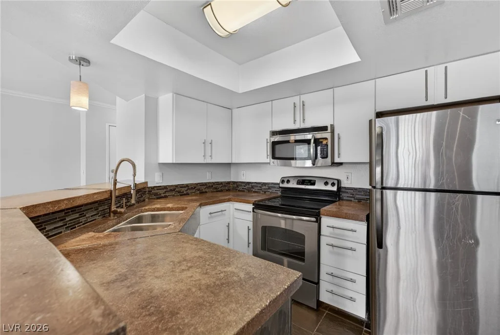 8600 Charleston, Las Vegas, NV 89117