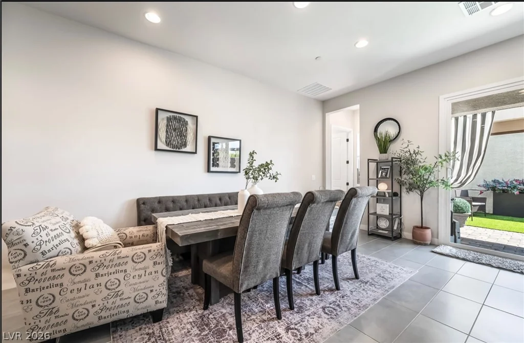 808 Klamath Springs, Henderson, NV 89011