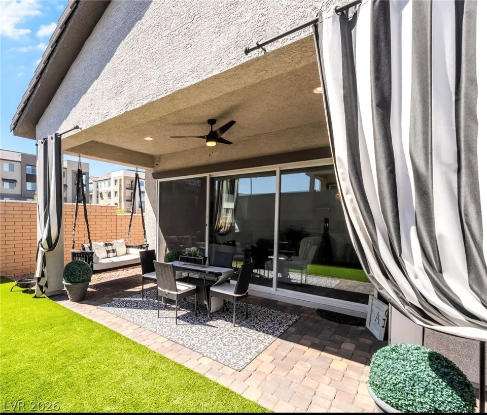 808 Klamath Springs, Henderson, NV 89011