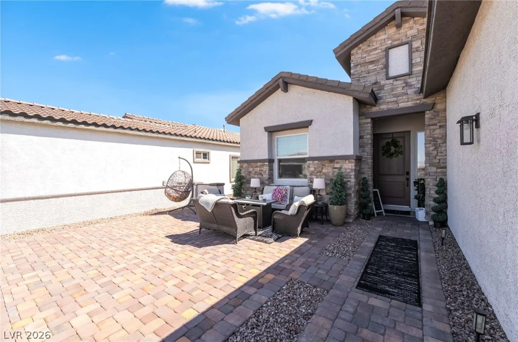 808 Klamath Springs, Henderson, NV 89011