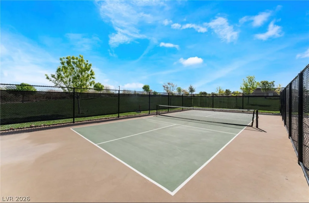 808 Klamath Springs, Henderson, NV 89011