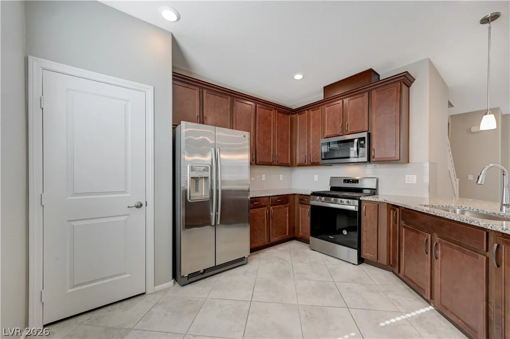 9658 Eamont River, Las Vegas, NV 89178