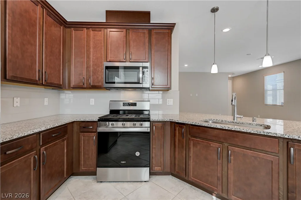 9658 Eamont River, Las Vegas, NV 89178