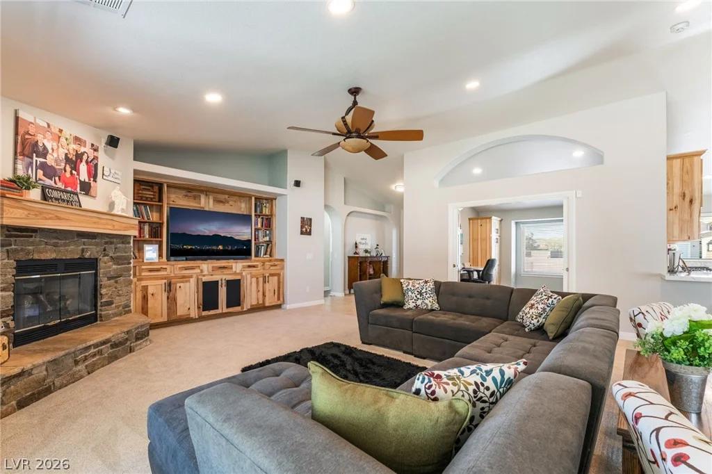 5090 Balhurst, Pahrump, NV 89061