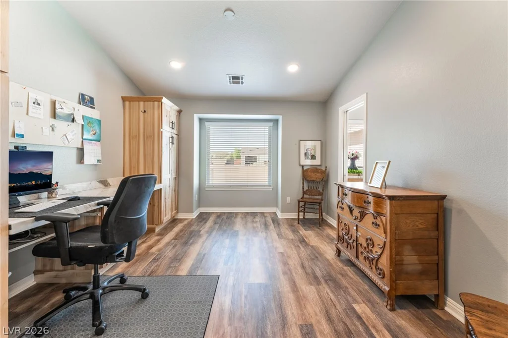 5090 Balhurst, Pahrump, NV 89061