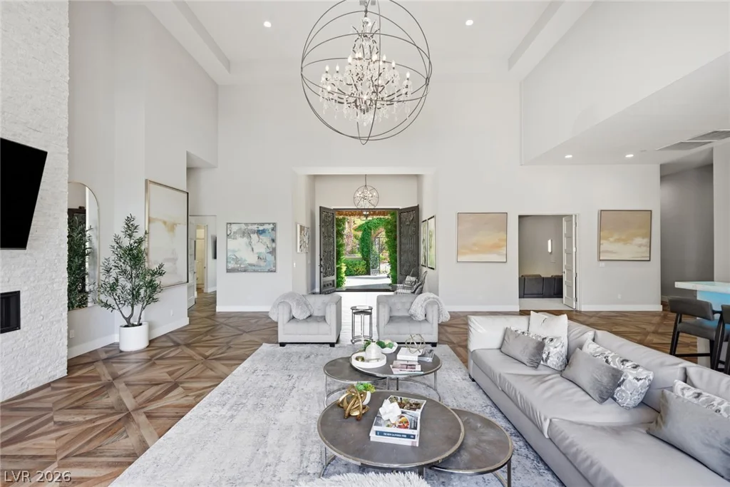 4 Cottonwood Canyon, Las Vegas, NV 89141