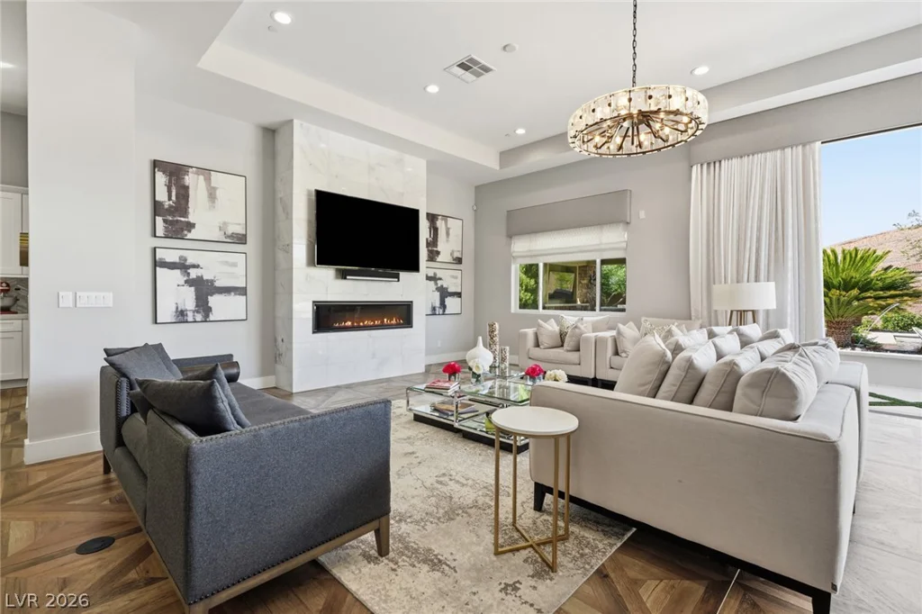 4 Cottonwood Canyon, Las Vegas, NV 89141