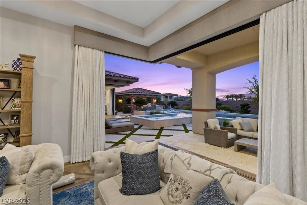 4 Cottonwood Canyon, Las Vegas, NV 89141