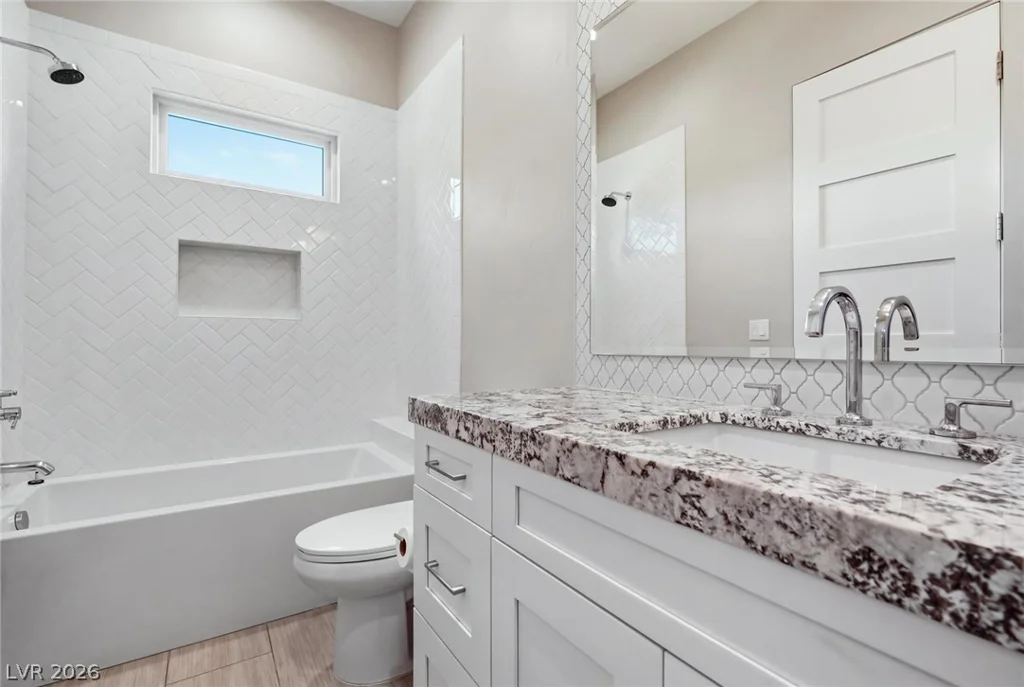 4 Cottonwood Canyon, Las Vegas, NV 89141