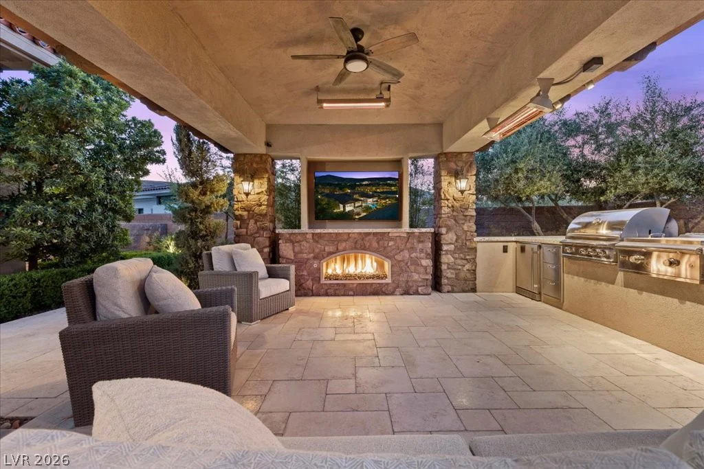 4 Cottonwood Canyon, Las Vegas, NV 89141