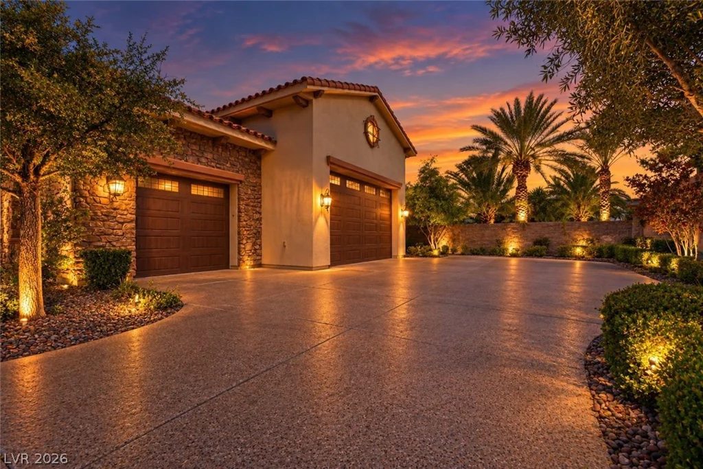 4 Cottonwood Canyon, Las Vegas, NV 89141