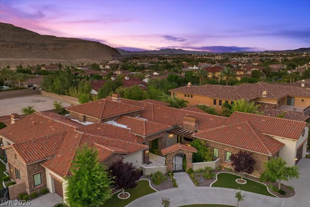 4 Cottonwood Canyon, Las Vegas, NV 89141