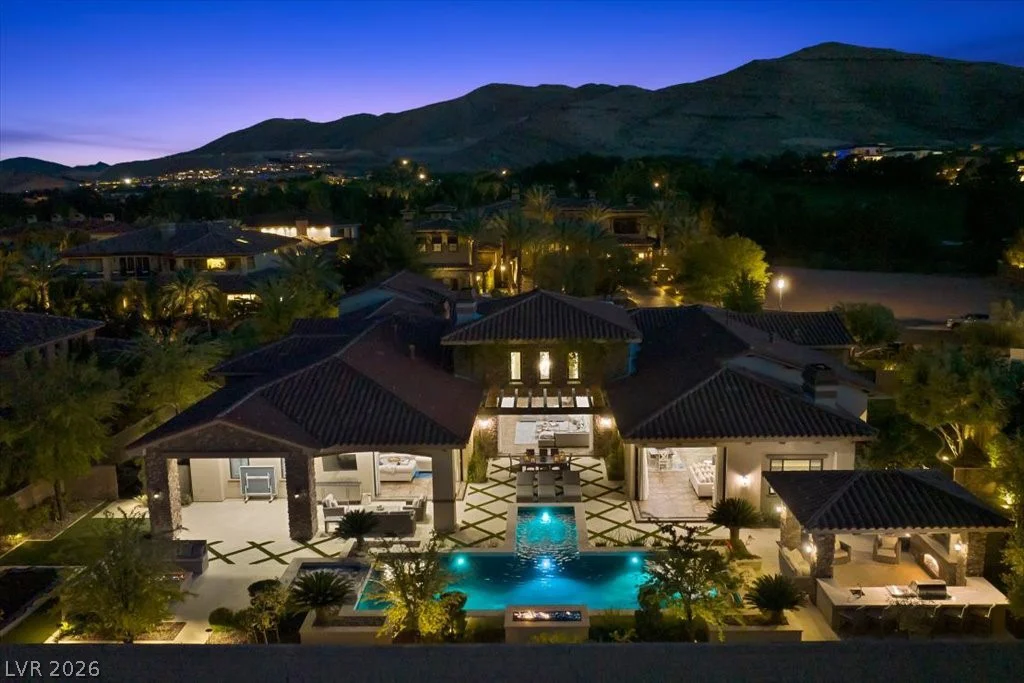 4 Cottonwood Canyon, Las Vegas, NV 89141