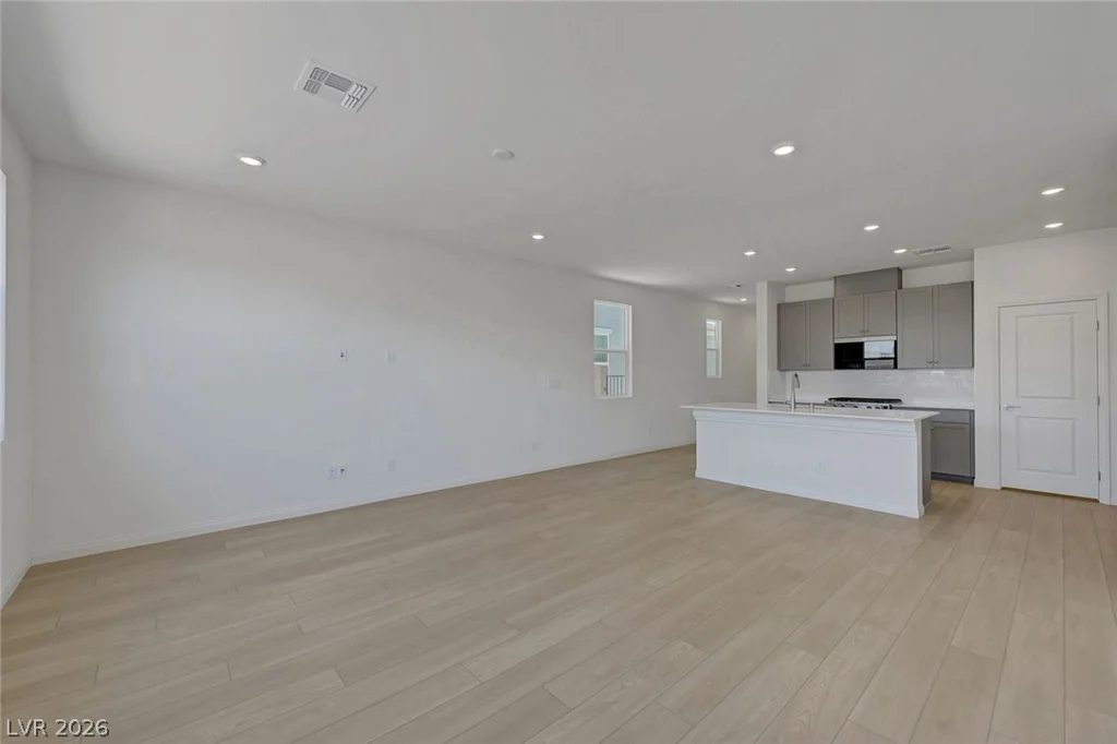 7086 Parkallen, Las Vegas, NV 89113