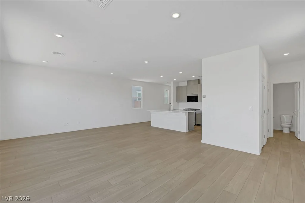 7086 Parkallen, Las Vegas, NV 89113