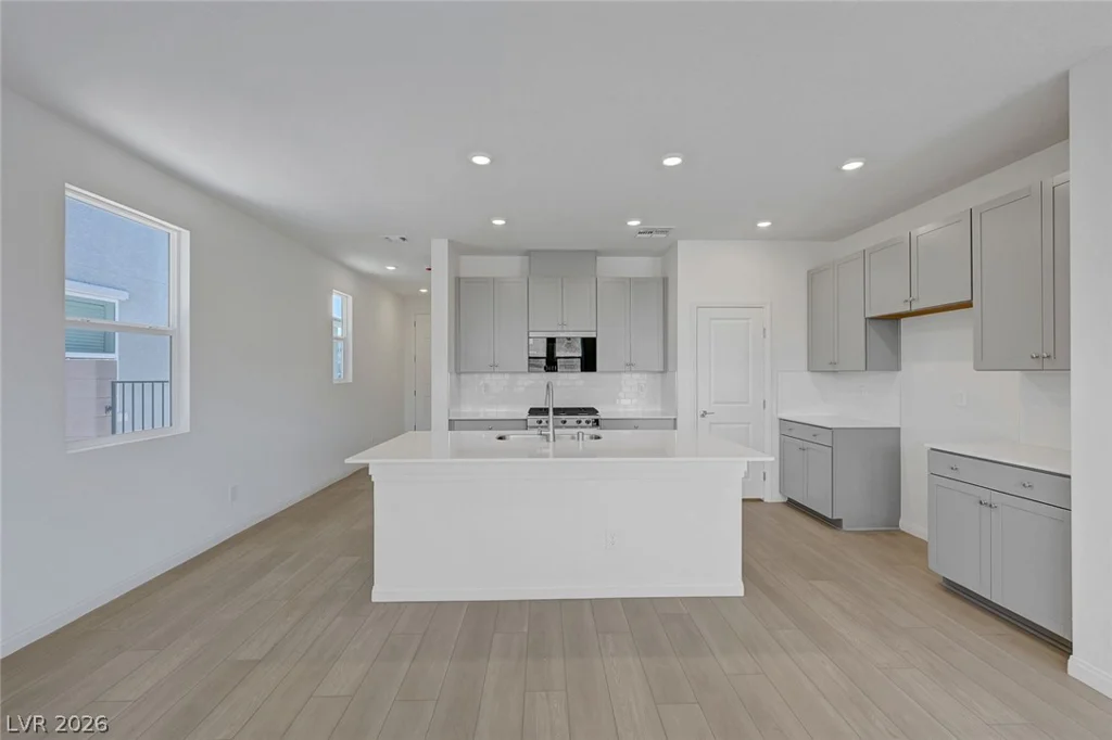 7086 Parkallen, Las Vegas, NV 89113
