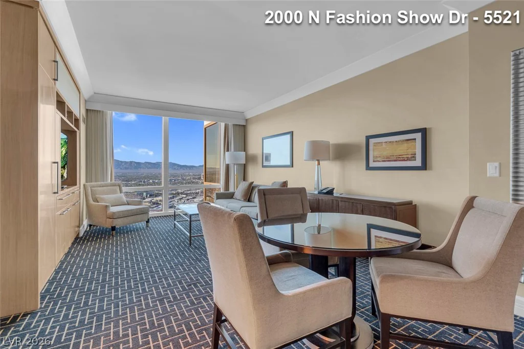 2000 FASHION SHOW, Las Vegas, NV 89109