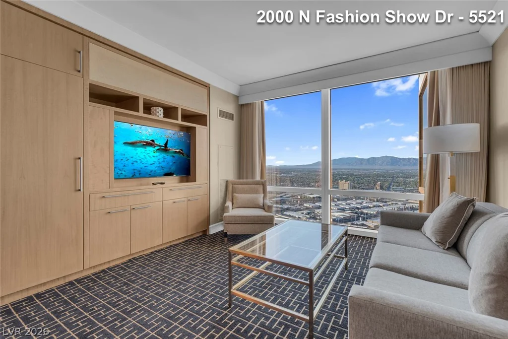 2000 FASHION SHOW, Las Vegas, NV 89109