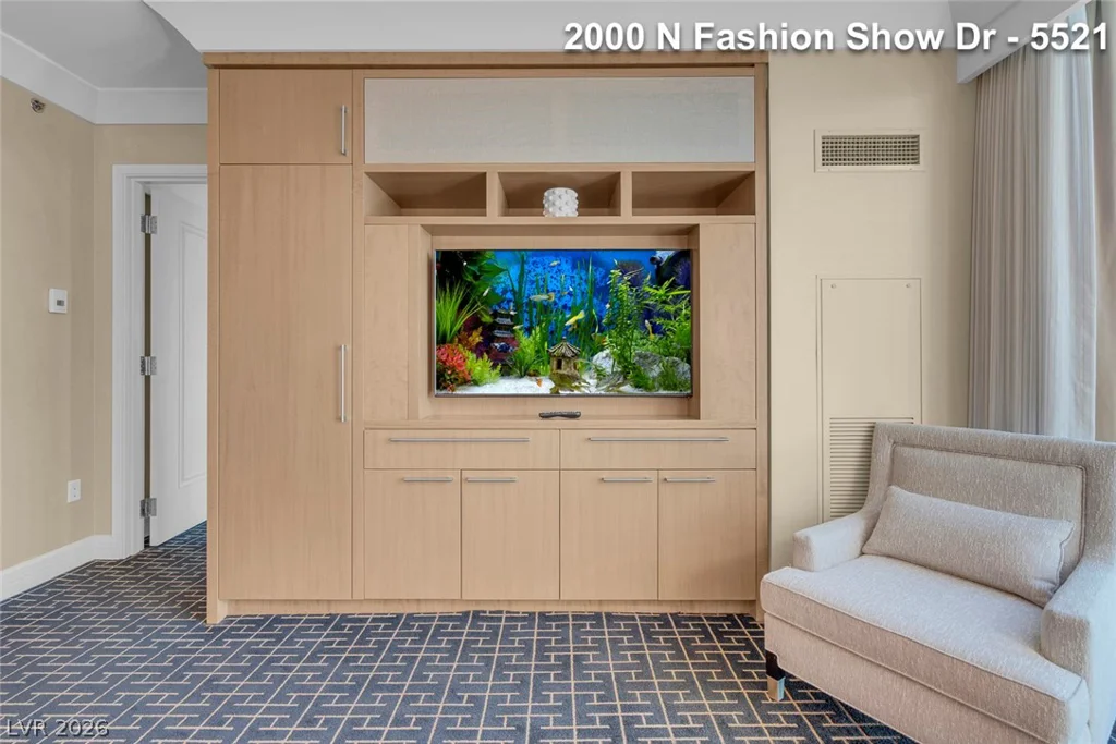 2000 FASHION SHOW, Las Vegas, NV 89109