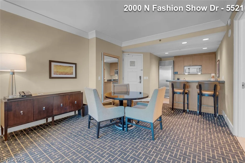 2000 FASHION SHOW, Las Vegas, NV 89109