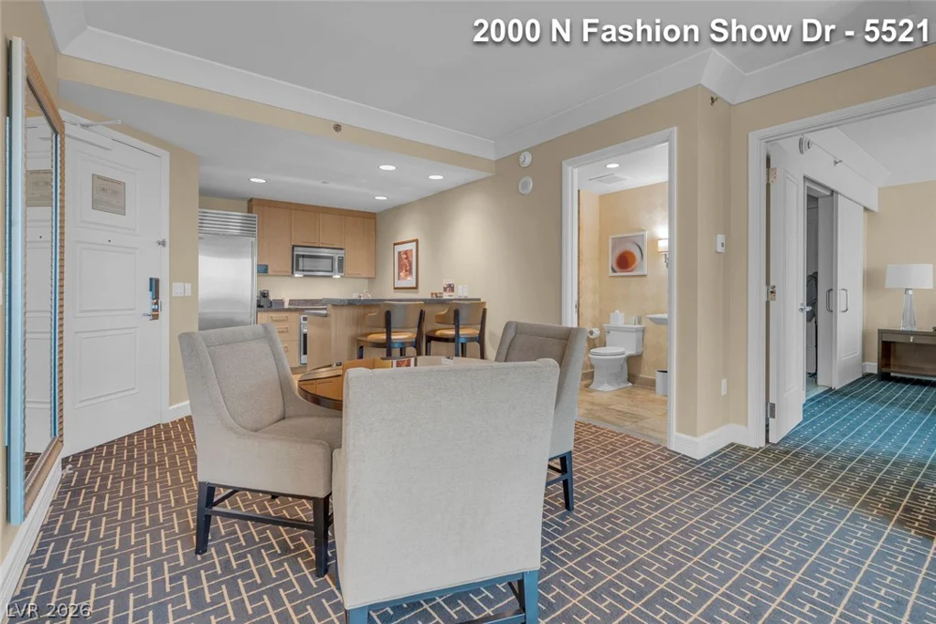2000 FASHION SHOW, Las Vegas, NV 89109