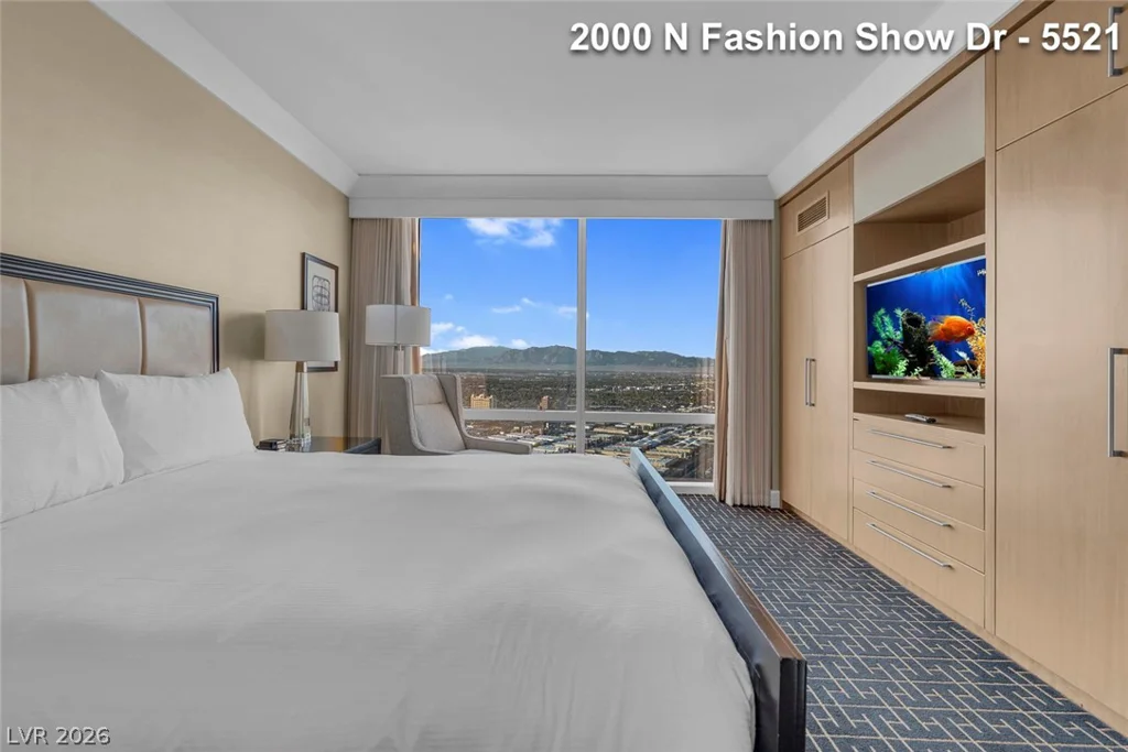 2000 FASHION SHOW, Las Vegas, NV 89109