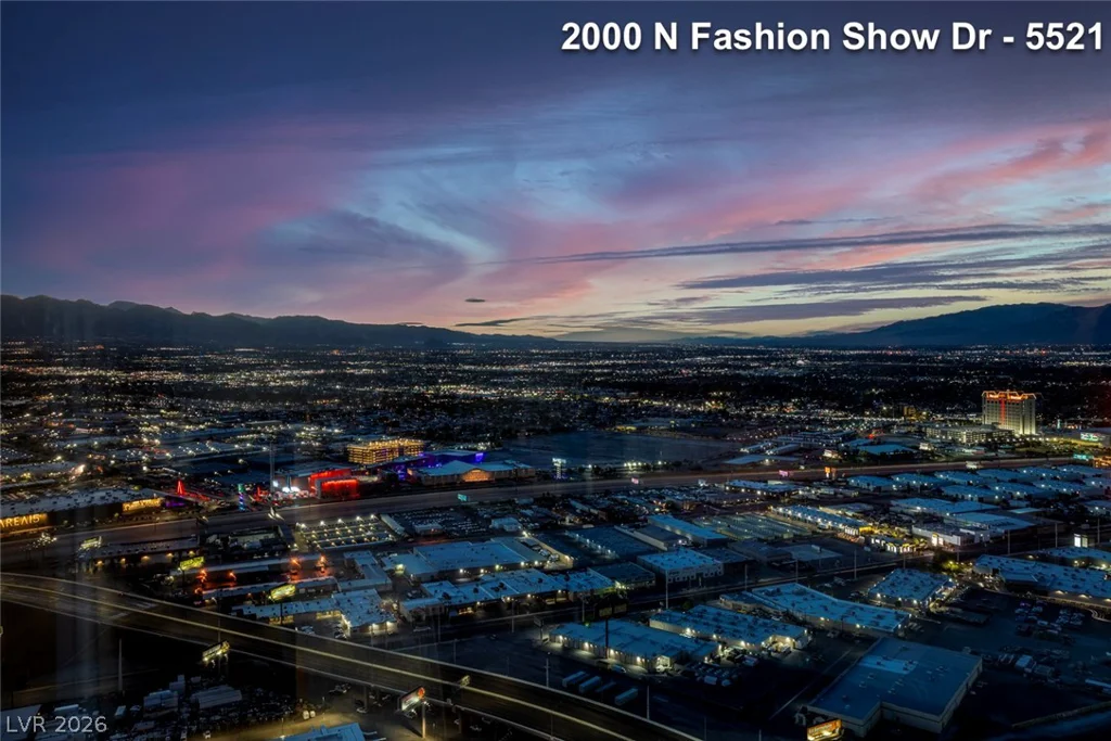 2000 FASHION SHOW, Las Vegas, NV 89109