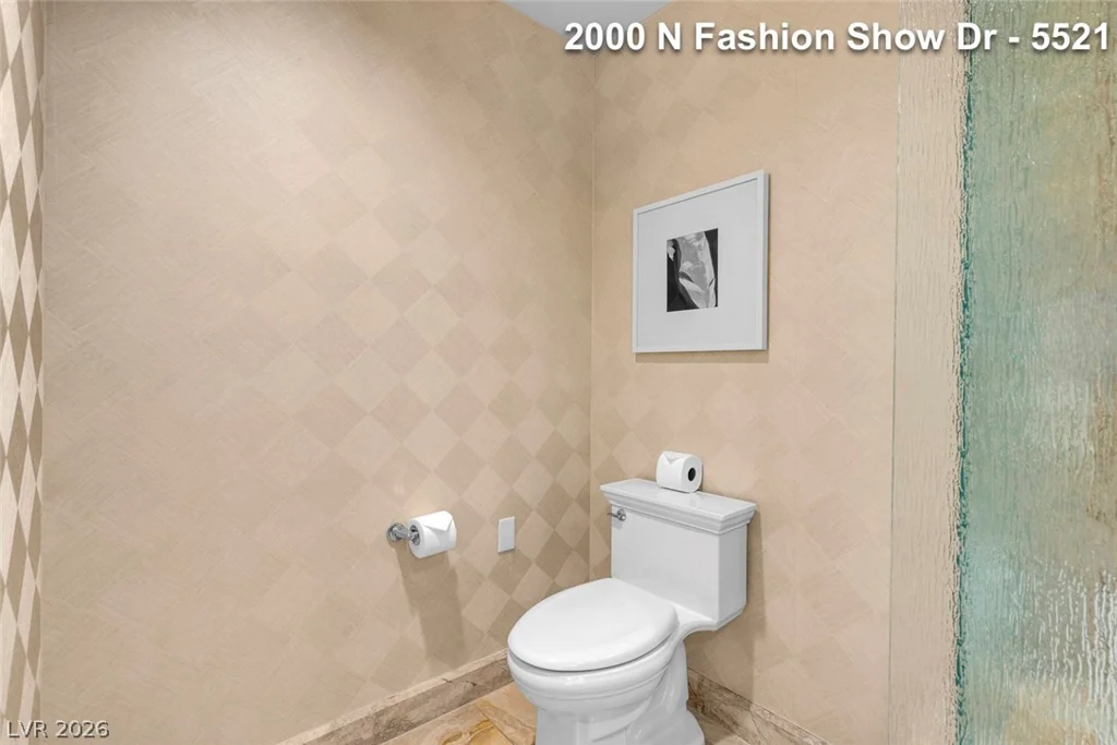 2000 FASHION SHOW, Las Vegas, NV 89109