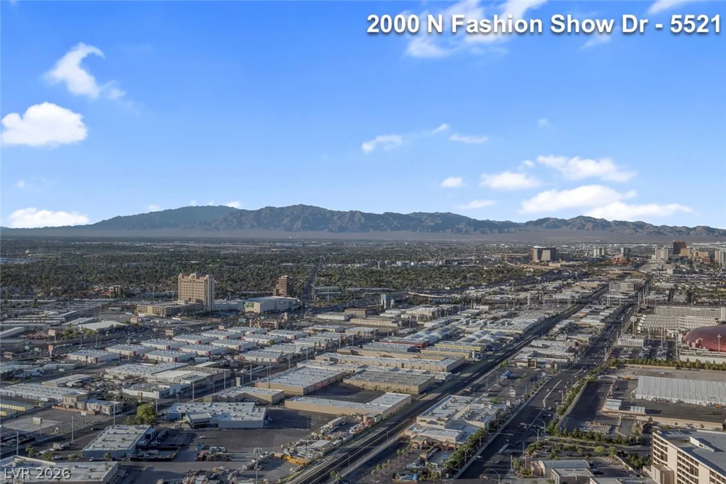2000 FASHION SHOW, Las Vegas, NV 89109