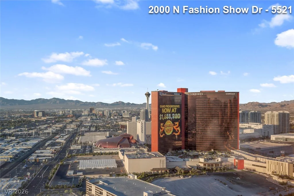 2000 FASHION SHOW, Las Vegas, NV 89109