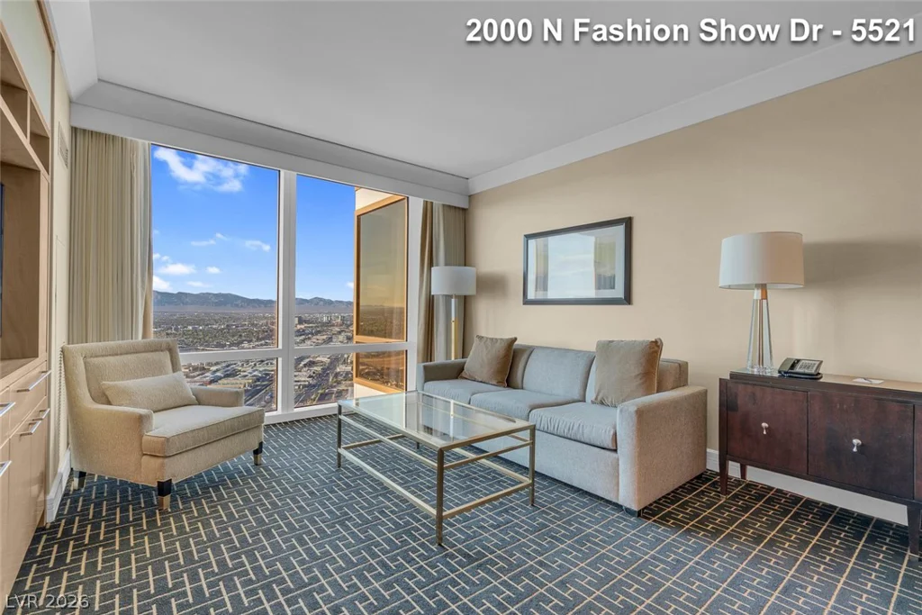 2000 FASHION SHOW, Las Vegas, NV 89109