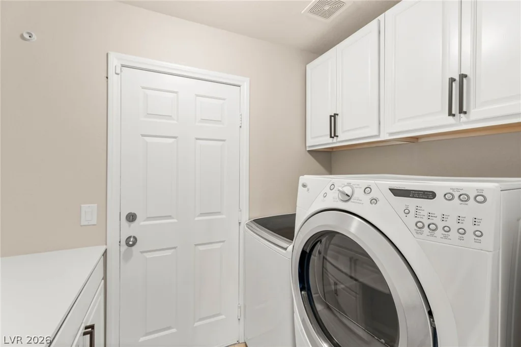 1870 Desert Forest, Henderson, NV 89012