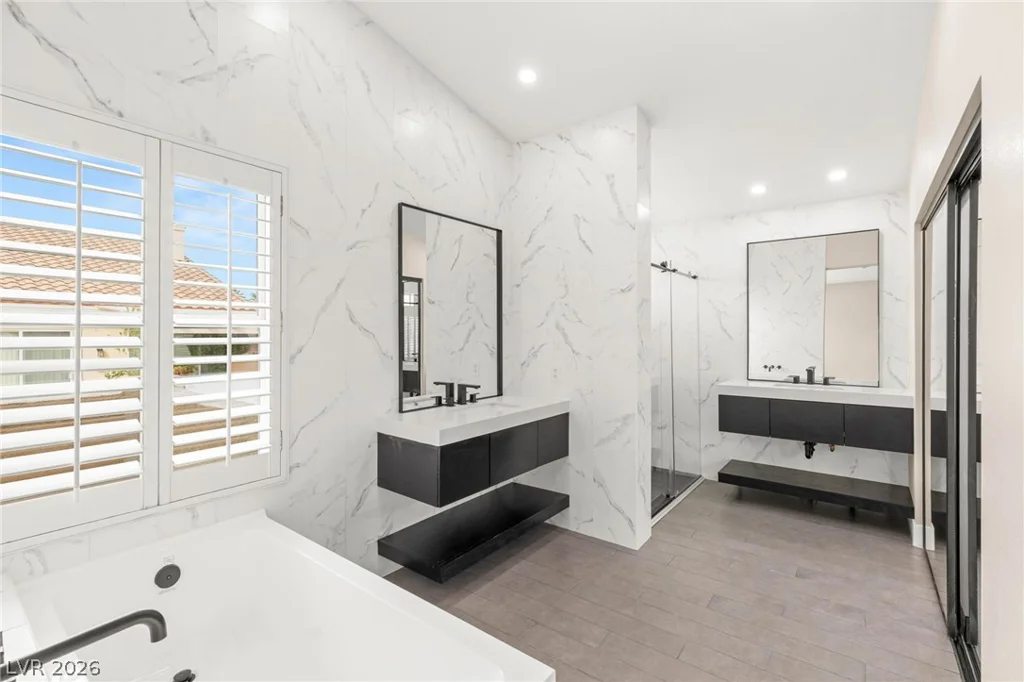 1870 Desert Forest, Henderson, NV 89012