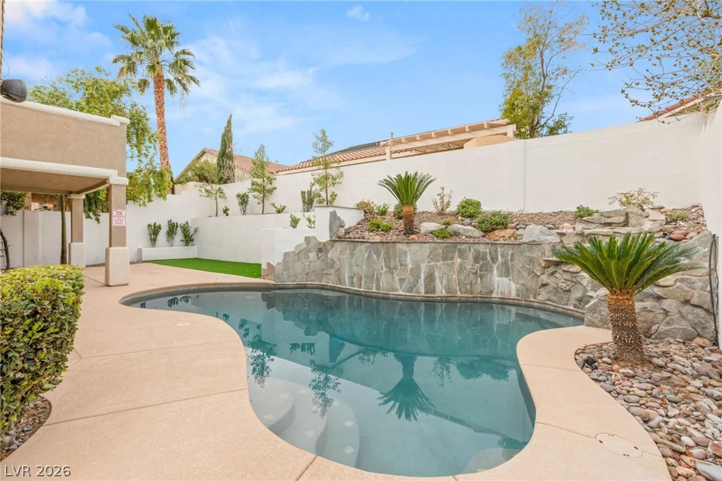 1870 Desert Forest, Henderson, NV 89012
